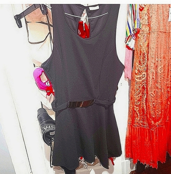 Boutique gold belted peplum top size 2x - Picture 1 of 3